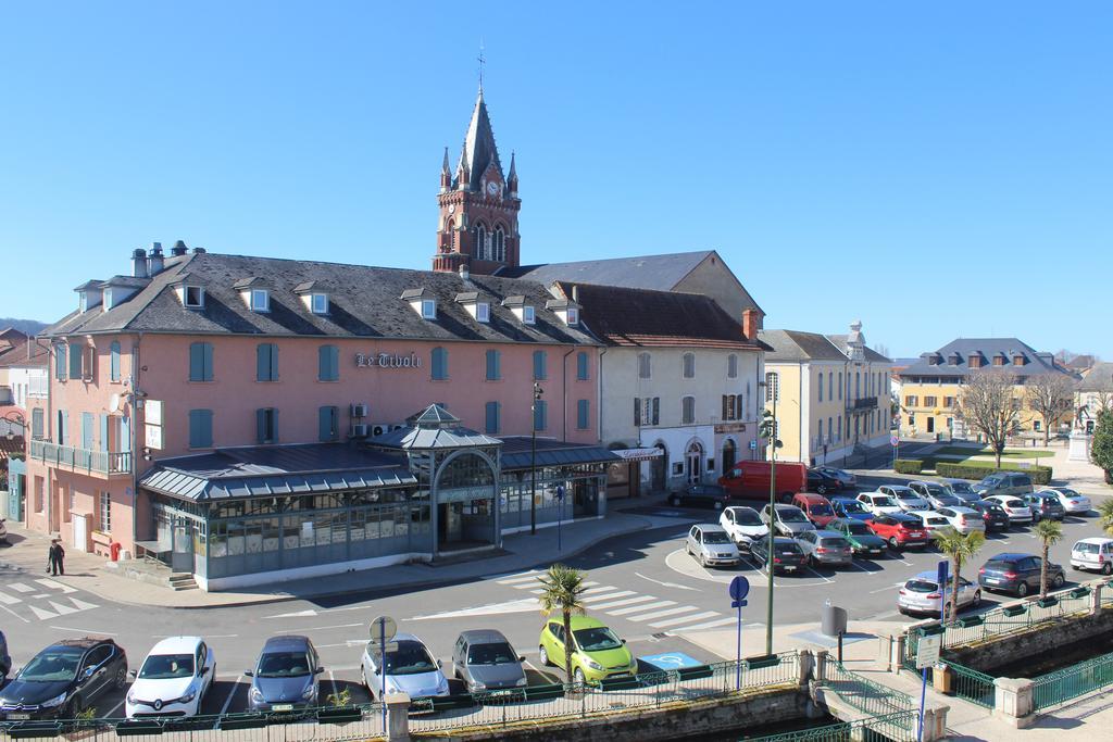 Hotel Le Tivoli Vic-en-Bigorre Экстерьер фото